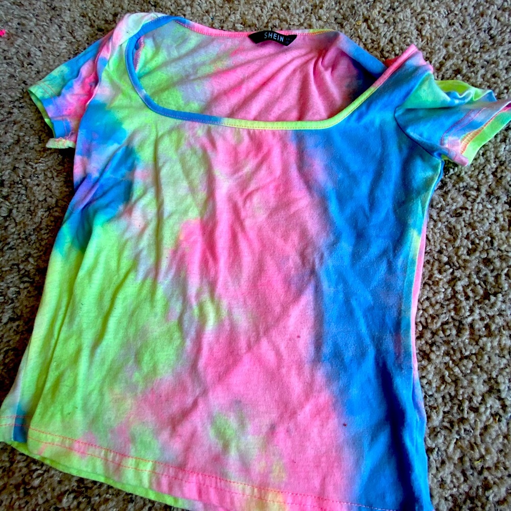 Tie-die tee shirt